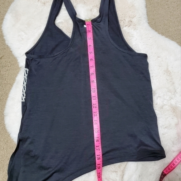 3/$30 ❤️ Puma Size XS Black Asymmetrical Hem Tank Top - Picture 13 of 15